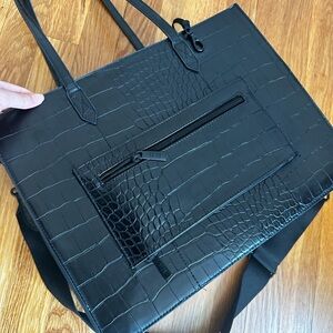 Beis “the work tote” - black croc